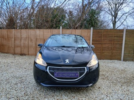 2013 Peugeot 208 ACCESS 1.2 4DR €4,950