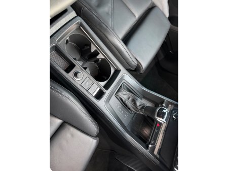 2024 Audi Q3 S LINE 45 TFSI E//LOW MILEAGE//FULL LEATHER//REVERSE CAMERA//FINANCE PACKAGES// €46,950 thumbnail