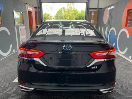 2017 Toyota Camry ONLY €19950 2.5 HYBRID / 75k KMs / REVERSE CAMERA , ADAPTIVE CRUISE & MORE €19,950