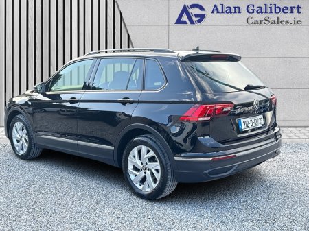 2021 Volkswagen Tiguan LIFE 2.0 TDI €133 PW €27,995
