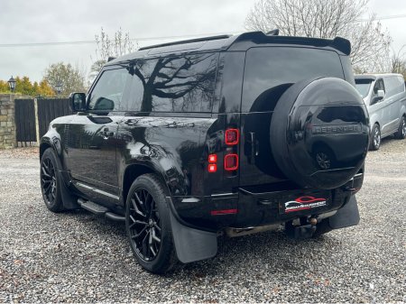 2025 Land Rover Defender HDTP XDYN HSE DM HARD TOP X-DYNAMIC €119,000 thumbnail