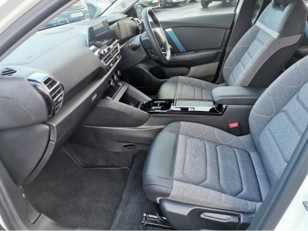 2025 Citroen C4X E -C4 X EFEEL PACK 50KWH 4DR €23,950 thumbnail