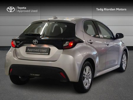 2021 Toyota Yaris 1.0 LUNA €21,950