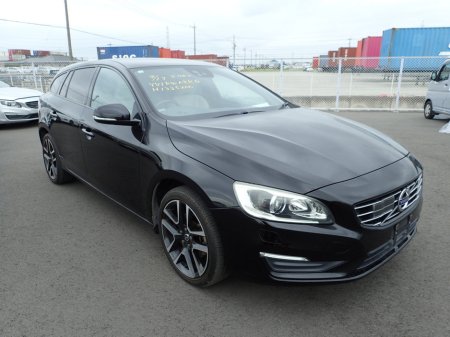 2016 Volvo V60 2.0D4 SE LUXURY 5DR ESTATE AUTOMATIC // STUNNING LOOKING CAR FINISHED IN BLACK  // BUY WITH CONFODENCE AA AND SIMI APPROVED DEALER 2026 // FINANCE ARRANGED // TRADE INS WELCOME // €15,950
