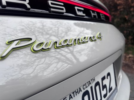 2023 Porsche Panamera 4 E-HYBRID SPORT TURISMO *Colossal Specification* €87,950 thumbnail
