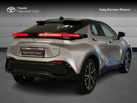 2024 Toyota C-HR HYBRID SOL €40,950