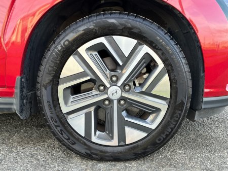 2023 Hyundai Kona EXECUTIVE 39 EV 5DR AUTO *7.9% Finance Available* €22,950 thumbnail