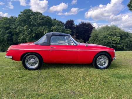 1967 MG MGC ROADSTER €13,000