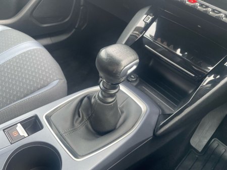 2020 Peugeot 2008 1.5 BlueHDI 100bhp Allure €18,975 thumbnail