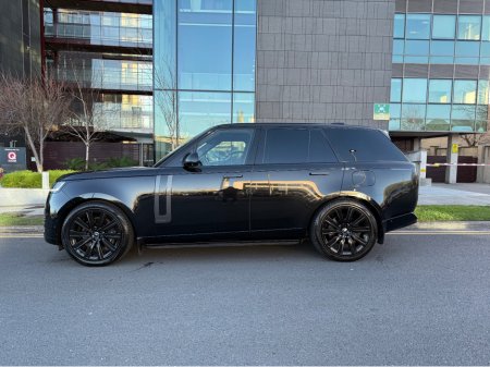 2024 Land Rover Range Rover P460e Autobiography €134,950