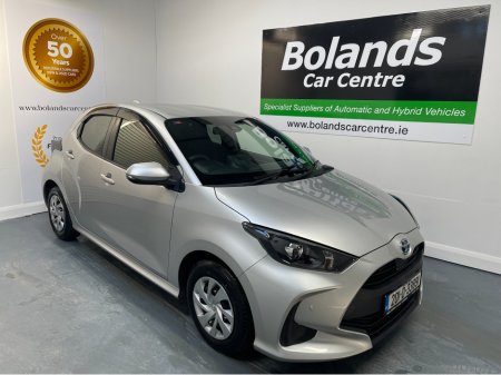 2020 Toyota Yaris (Low Kms) HYBRID 1.5 AUTOMATIC 5DR MODEL  www.bolandscarcentre.ie