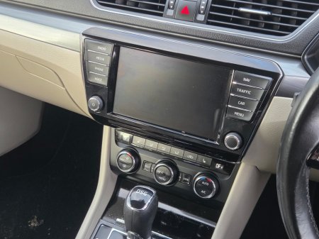 2016 Skoda Superb STYLE 2.0 TDI 190BHP DSG 4DR AUTO €10,950 thumbnail