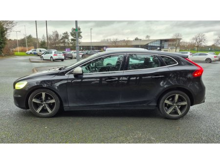 2016 Volvo V40 2.0 D2 R-DESIGN 120BHP 5DR 40 SERIES €8,250 thumbnail