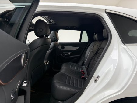 2023 Mercedes-Benz EQC 400 AMG LINE PREMIUM 4MATIC €39,990 thumbnail