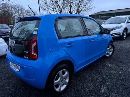 2016 Volkswagen up!  €8,750