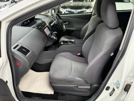 2013 Toyota Prius  €12,490 thumbnail