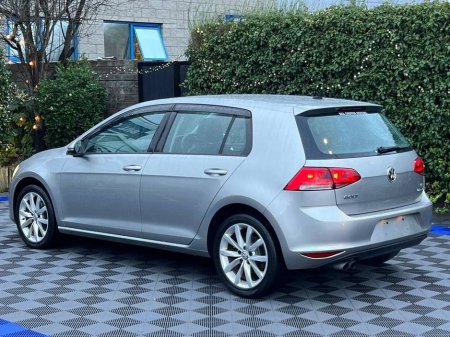 2015 Volkswagen Golf HIGHLINE 1.4 TSI AUTO // NEW NCT // REVERSE CAMERA // DUAL ZONE CLIMATE CONTROL €14,750 thumbnail