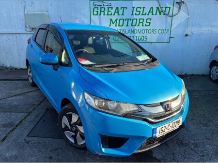 2015 Honda Fit DAA-GP5 €10,950