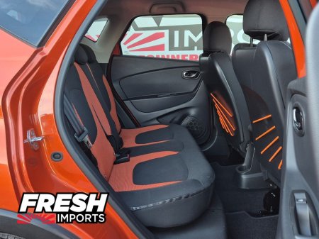 2016 Renault Captur ONLY 75KMS AUTOMATIC thumbnail