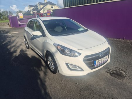 2016 Hyundai i30 SE NAV BLUE DRIVE 110 5DR 110PS €11,450