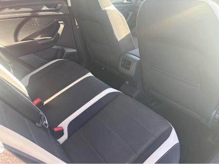 2019 Volkswagen T-Roc SPORT 2.0 TDI with pan roof €20,995 thumbnail