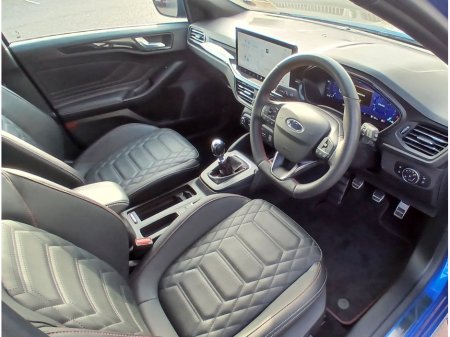 2023 Ford Focus ST-Line Vignale 1.0L EcoBoost 125PS *REARVIEW CAMERA, APP CONNECT* €26,995 thumbnail