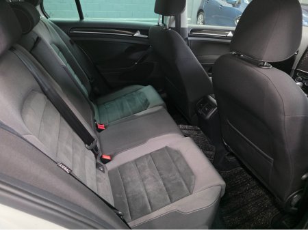 2017 Volkswagen Golf Highline 1.4 TSI DSG €18,250 thumbnail