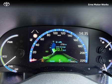 2024 Toyota Yaris Cross CROSS SOL 4DR AUTO €32,450 thumbnail