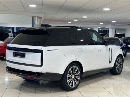 2025 Land Rover Range Rover P460e AUTOBIOGRAPHY HYBRID=LOW MILES//HUGE SPEC=PAN ROOF//BALANCE OF LAND ROVER WARRANTY=251 REG=ONLY €140 ANNUAL ROAD TAX//TAILORED FINANCE PACKAGES €149,995