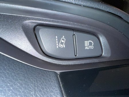 2019 Toyota Yaris  €11,990 thumbnail