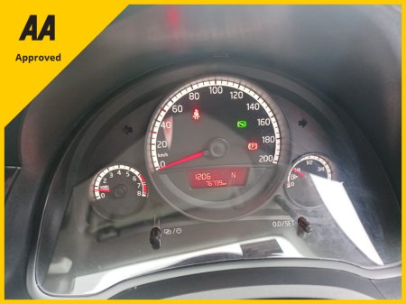 2014 Volkswagen up! DBA-AACHY 5DR AUTO €8,995 thumbnail