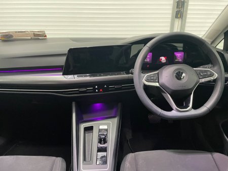 2021 Volkswagen Golf 1.5 eTSI 150HP Style DSG MHEV €19,995 thumbnail