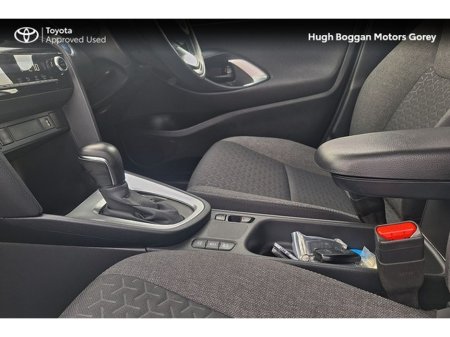 2025 Toyota Yaris Cross YARIS CROSS LUNA SPORT BI €33,950 thumbnail