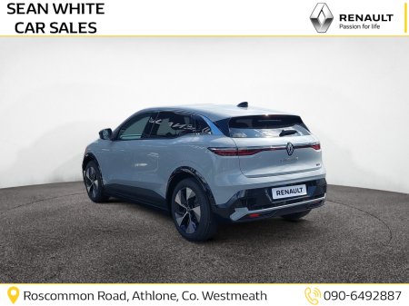 2025 Renault Megane TECHNO EV60 220BHP AC11K €32,500