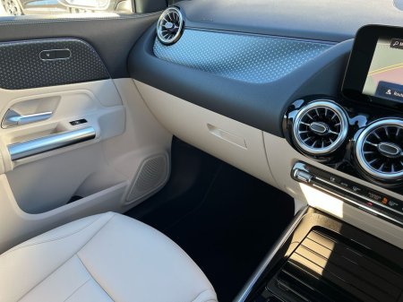 2026 Mercedes-Benz GLA Class 180 Progressive Plus Compact SUV €61,182 thumbnail