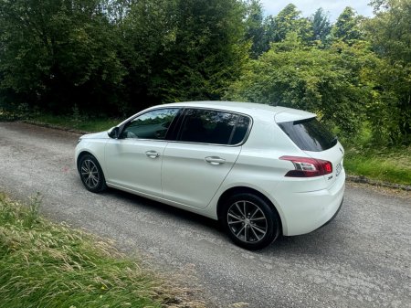 2015 Peugeot 308 1.2  5DR AUTO €11,899