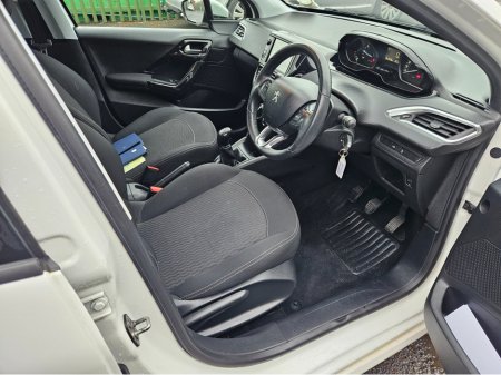 2019 Peugeot 208 ACTIVE 1.2 68 6.2 4DR €9,950 thumbnail