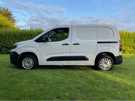 2019 Peugeot Partner ACTIVE PLUS 1.6 BLUEHD BLUEHDI 75 650 €11,750 thumbnail