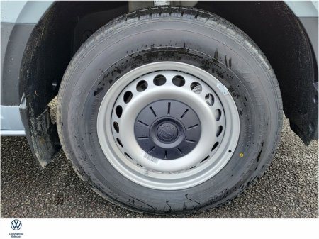 2026 Volkswagen Crafter TRENDLINE 2.0 TDI MWB 140BHP HIGH ROOF €49,500 thumbnail