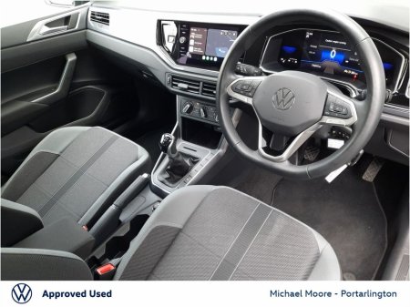 2024 Volkswagen Polo 1.0 TSI 95HP Style €23,950 thumbnail