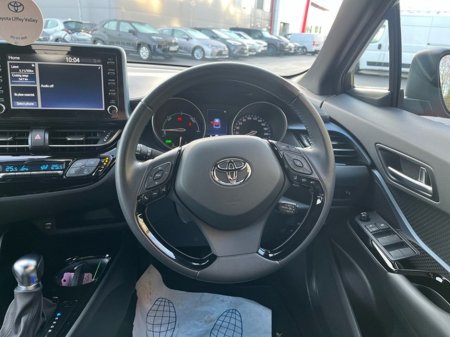 2022 Toyota C-HR 1.8 HYBRID SPORTMONO 4DR SPORT AUTO €26,950 thumbnail