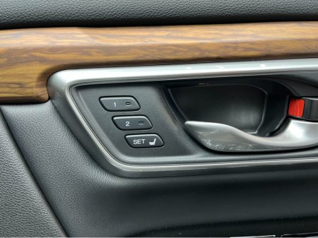 2019 Honda CR-V €27950! 2019 HONDA CR-V HYBRID EX MASTERPIECE 2.0 AUTOMATIC / CRUISE CONTROL / REVERSE CAMERA / ELECTRIC MEMORY & HEATED SEATS / PADDLE SHIFTERS €27,950 thumbnail