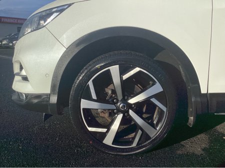 2018 Nissan Qashqai ** TEKNA * CAMERA €17,950 thumbnail