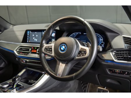 2022 BMW X5 xDrive45e M Sport €62,950 thumbnail