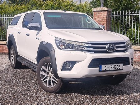 2019 Toyota Hilux Invvinicble Model Crewcab 2.4 Diesel Manual with genuine 13,000 miles with history check in pictures. €33,900