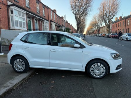 2015 Volkswagen Polo DBA-6RCJZ €11,950