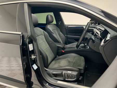 2023 Volkswagen Arteon R LINE 1.4 TSI DSG €37,990 thumbnail