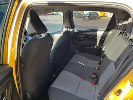 2019 Toyota Yaris HYBRID ELECTRIC Y20 €16,500 thumbnail