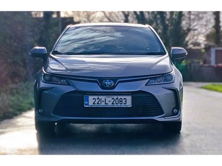 2022 Toyota Corolla HYBRID LUNA SPORT 4DR €26,000 thumbnail
