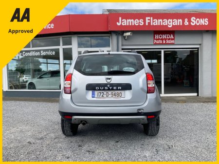 2017 Dacia Duster SIGNATURE 1.5 DCI 110 4 4DR €10,995 thumbnail